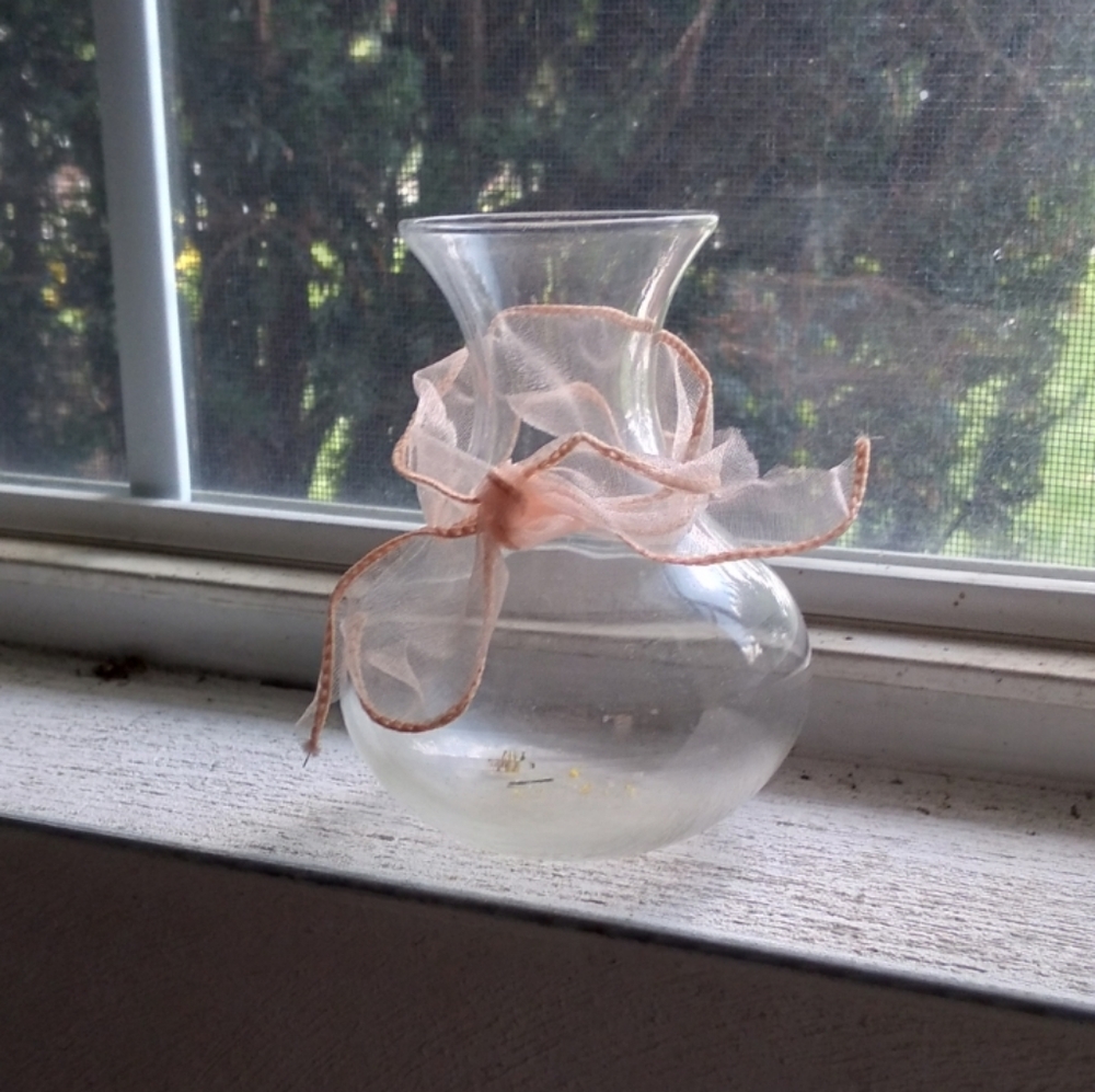 Small Glass Vase with Bow